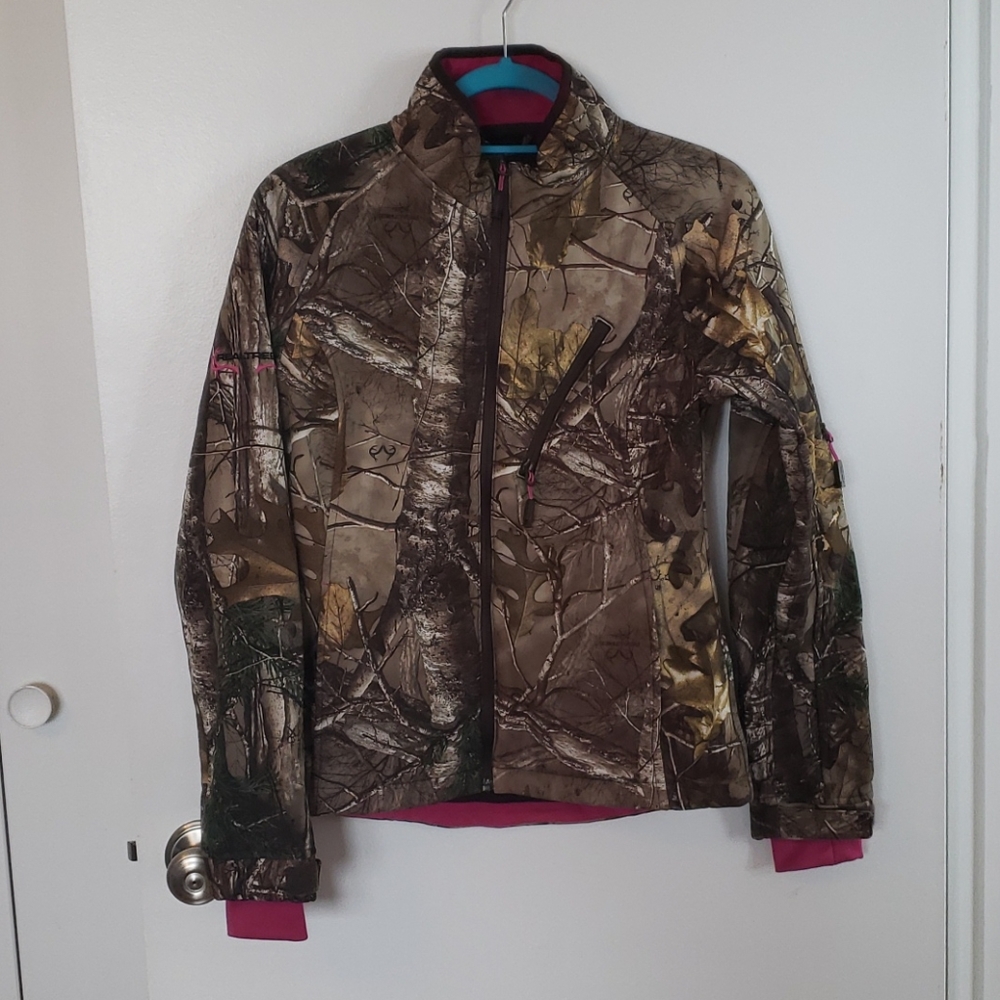 REALTREE CAMO JACKET.